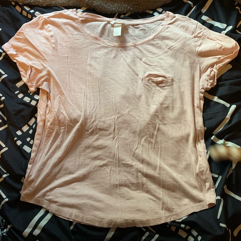 Light pink tshirt